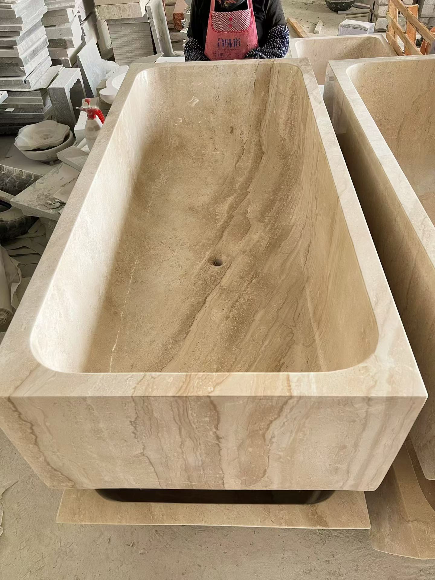 dino bathtub